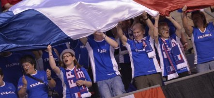 FFTennis's tweet photo. Toutes les infos pour assister à la demie de Coupe Davis #FRASER, 15-17/09 au Stade Pierre-Mauroy #TeamFranceTennis https://t.co/xCsHhZevNA https://t.co/ys7KindguB