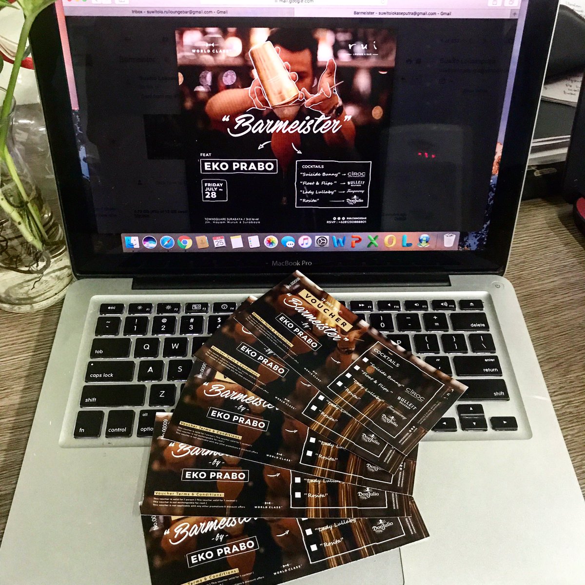 swt_suwito's tweet photo. #BARMEISTER featuring @eko_prabo (wishbone/smg) at @ruiloungebar FRI | 28 | 07 | 2017
. 
For Info:
Ayu  081336394334
Suwito  087828281669 https://t.co/iH9gnATda7