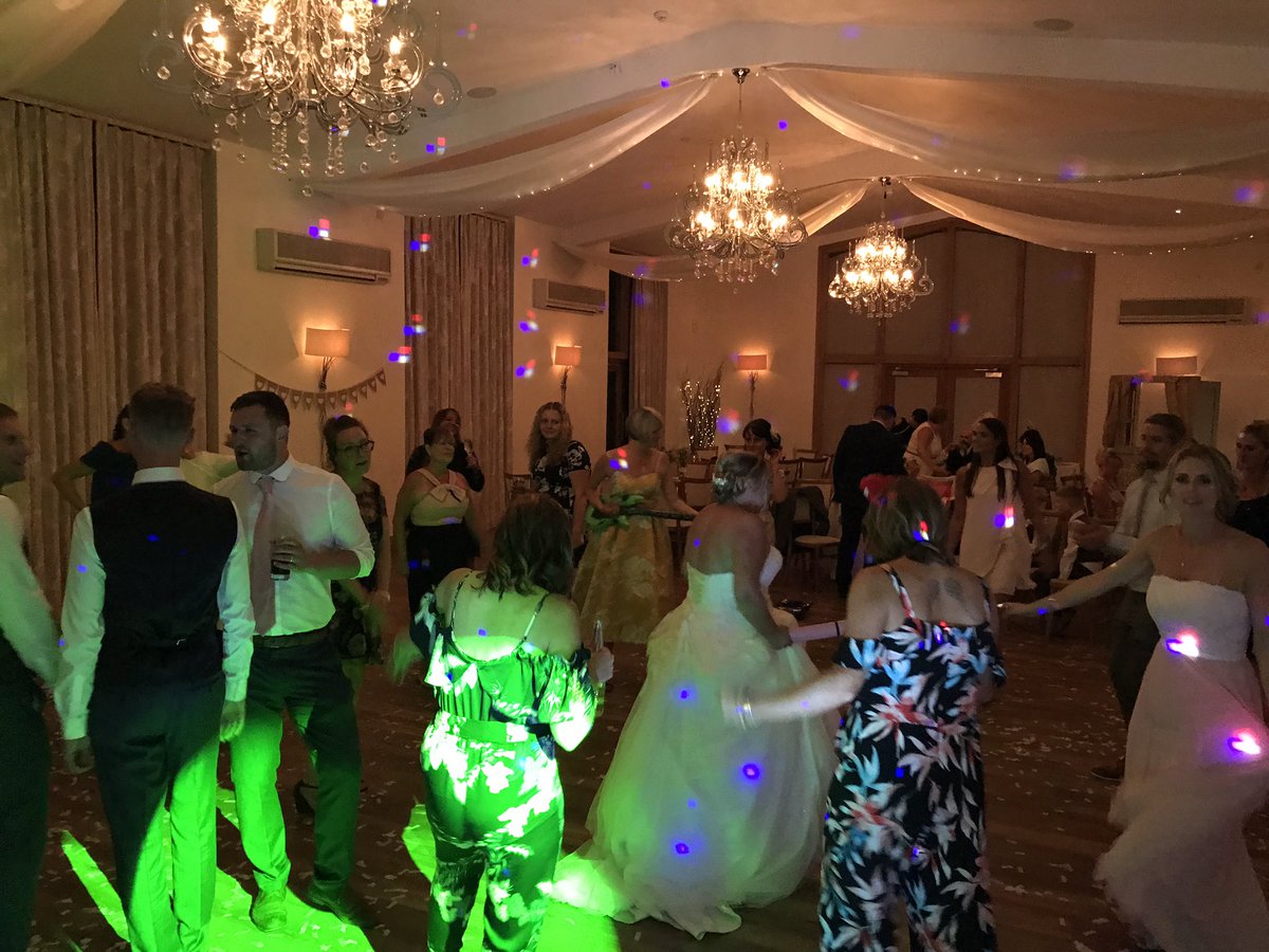 DancefloorDJs's tweet photo. 2 weddings last weekend at @mythebarnwed https://t.co/22AfVmhLPn