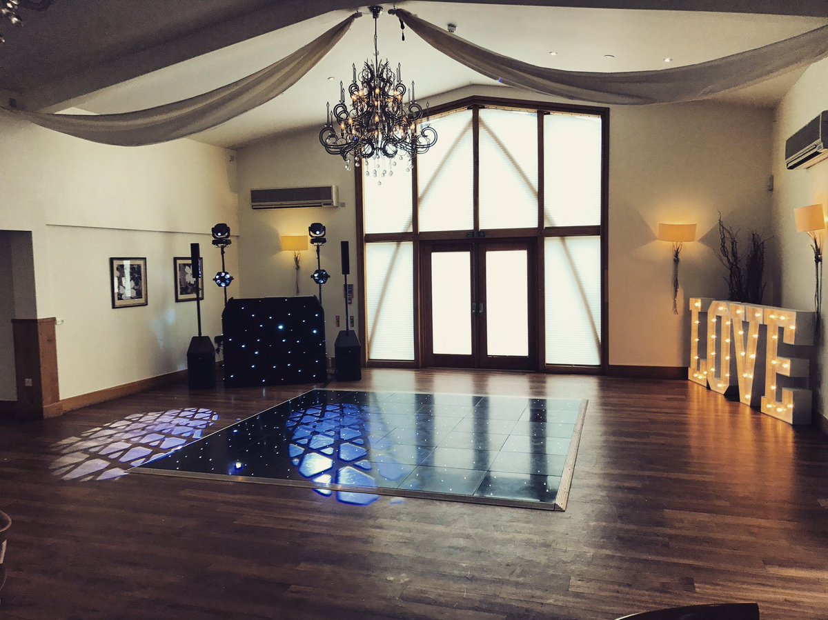 DancefloorDJs's tweet photo. 2 weddings last weekend at @mythebarnwed https://t.co/22AfVmhLPn