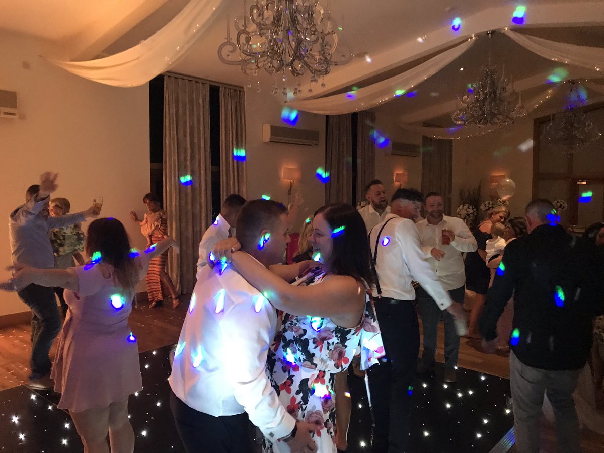 DancefloorDJs's tweet photo. 2 weddings last weekend at @mythebarnwed https://t.co/22AfVmhLPn
