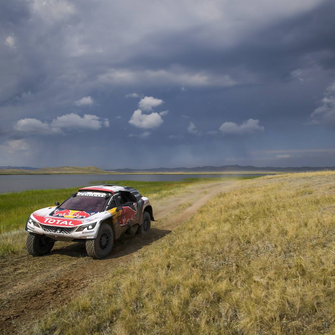 TotalEnergiesTR's tweet photo. .@silkwayrally'de 2 sene üst üste şampiyonluk yaşayan @cyrildespres, #DavidCastera ve partneri olduğumuz @peugeotsport'u kutlarız. #SWR2017 https://t.co/8uG0rlRYxh