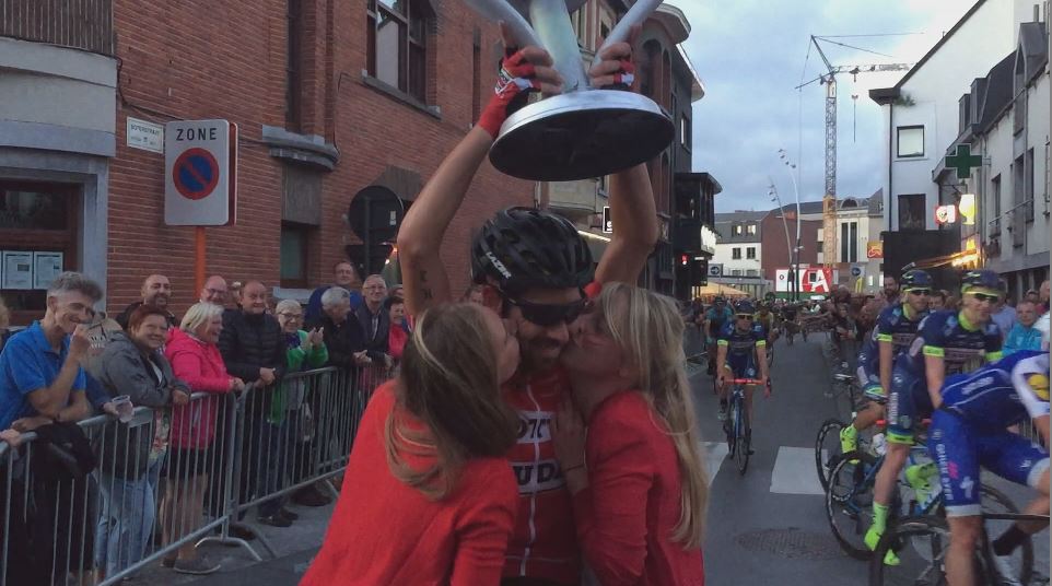 [VIDEO] Geen Superstrijdlust voor Thomas De Gendt? Dat zetten ze in Aalst maar al te graag recht! bit.ly/2ut3cdP