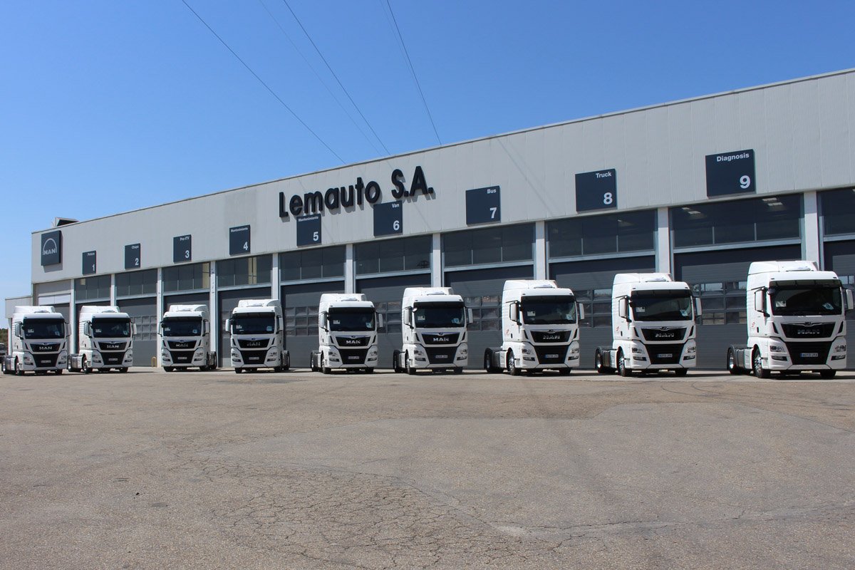 MAN_Iberia's tweet photo. Crece nuestra presencia en la flota de Transleyca con 10 flamantes #camiones TGX #EfficientLine 3 de 500 CV. Más > https://t.co/553YK6wOY0 https://t.co/0UmB6UzK3x