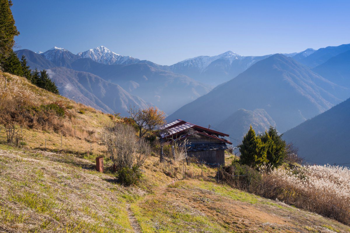 TourankApp's tweet photo. Shimoguri Village in Nagano, Japan, the village in the sky. #Japan #Nagano #travel #TuesdayThoughts #Village #mountains #japantrip #Tourism https://t.co/AEFqNuodNa