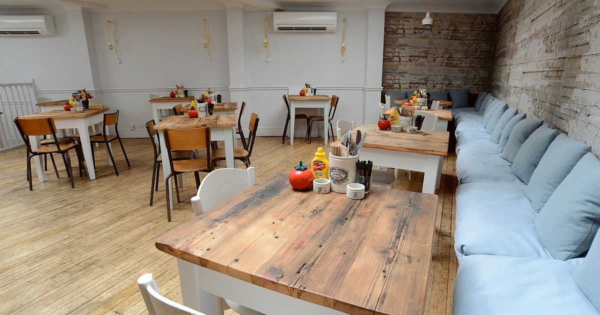 Hubble's tweet photo. Crazy affordable! This Wandsworth diner offers daytime coworking for just £35/month: https://t.co/fpEDNFZ2ct @benscanteen https://t.co/z8psor2jzd