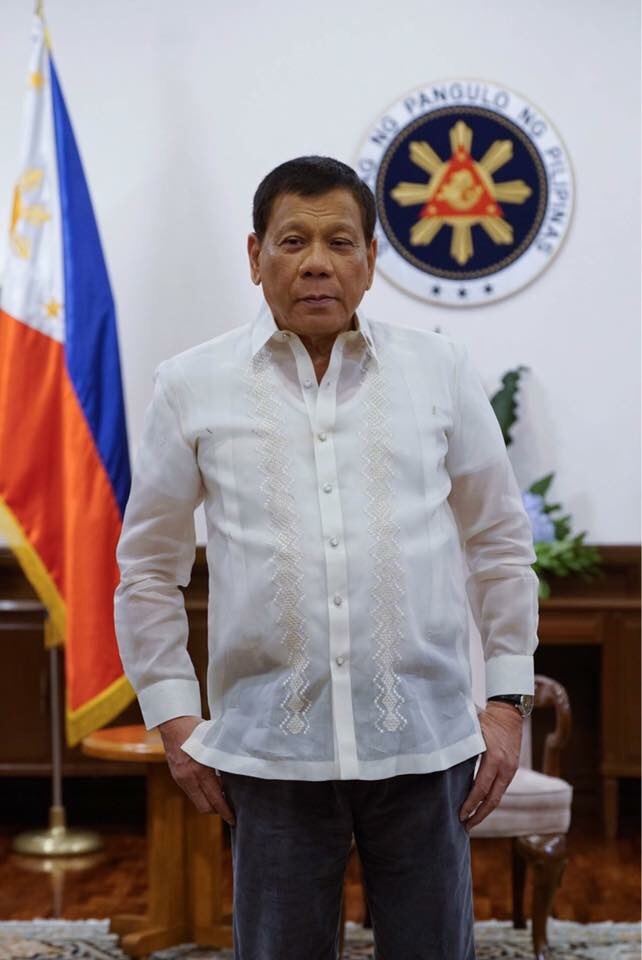 JokoStylish's tweet photo. #SONA02017 #DuterteSONA2 ❤️❤️❤️ https://t.co/LHmuHkIvRi