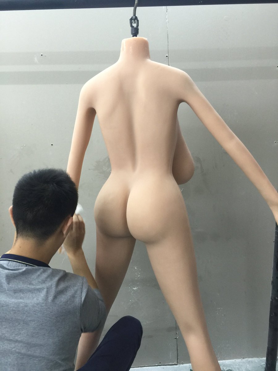SoldLaugh's tweet photo. Photos from factory of realistic dolls. Some of them look creepy. https://t.co/lhf1P23aJX