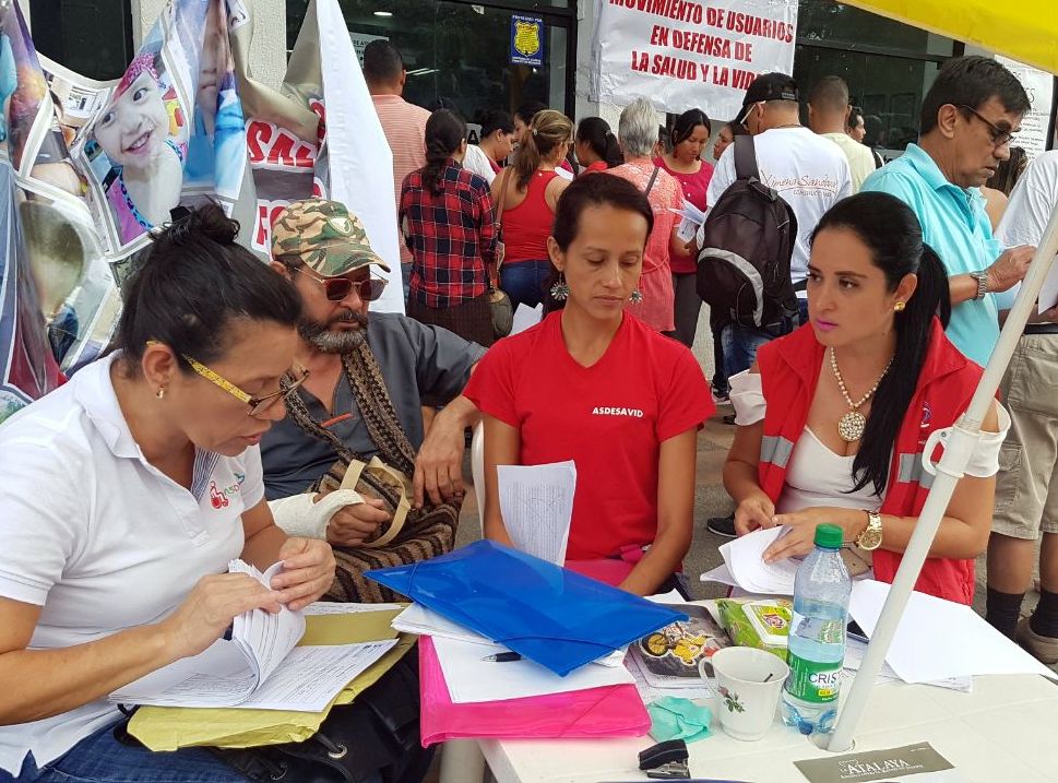 personeriacali's tweet photo. Pacientes de @cafesalud_eps solo piden oportunidad y continuidad en sus tratamientos. //@MinSaludCol @Supersalud @TwiterosCali https://t.co/jRU7goGhoD