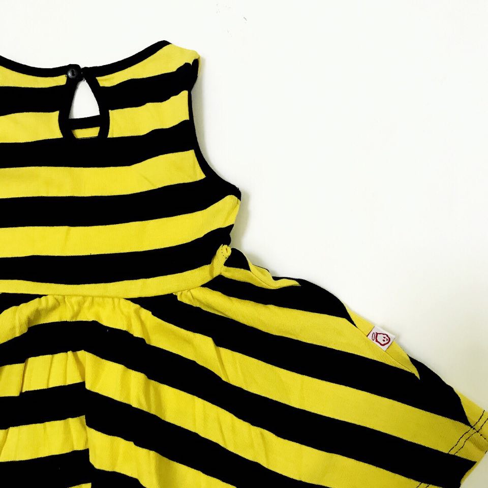 OhBabyLondon's tweet photo. Discover the bumble skater dress on our website with a special price ☀️🐝 https://t.co/9kZ9dDoquy #ohbabylondon #onlineshopping #babyclothing https://t.co/DmtddSrGOT