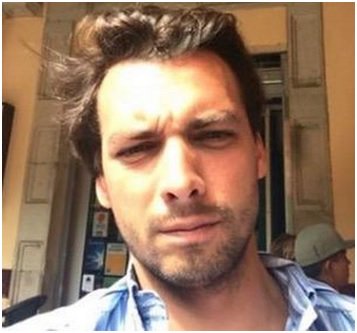 PolitiekSTERK's tweet photo. .@thierrybaudet wordt een man #baard #formatiefrustratie #thierrychallenge

https://t.co/ohuW42ndVB https://t.co/5pOZtObFpP