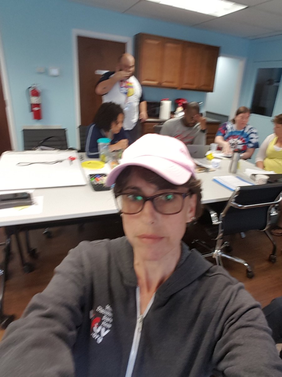 resistlynn's tweet photo. Working for NJEA Members4Murphy. #EC4Murphy https://t.co/d042pcOUzo