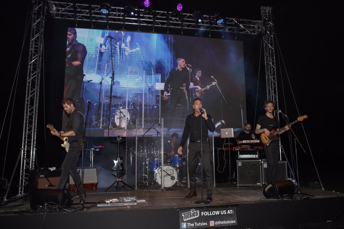 CLUB | ¡Habemus fotos! ¡En nuestro Facebook os hemos dejado más de 200 imágenes de la Gran Fiesta 120 Aniv. RCPB!

bit.ly/2tzALYT