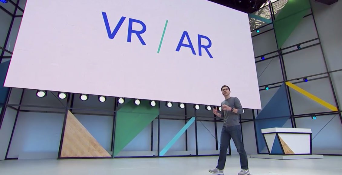 gmw3_'s tweet photo. #AR and #VR should complement one another instead of competing, according to Google's @ClayBavor: https://t.co/IftfO9qJPu https://t.co/iFmJhe7Gn8