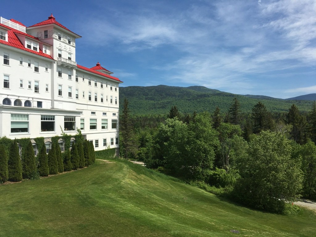 DoetsCommunity's tweet photo. "Hoogtevrees in de witte bergen van New England" - Lees de #blog van @DoetsElske over haar ervaring in de White Mountains. #Amerika #Tips https://t.co/r3cL8yaFXM