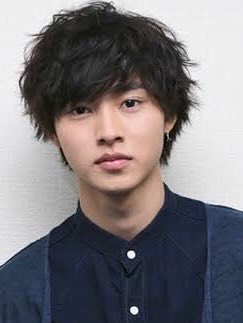 高木琢也 Ocean Tokyo代表 似てると思ったらrt 本人まで届け 髪型ものまね企画 俳優 山崎賢人さんヘア 小南光司 高木琢也 カットパーマで再現