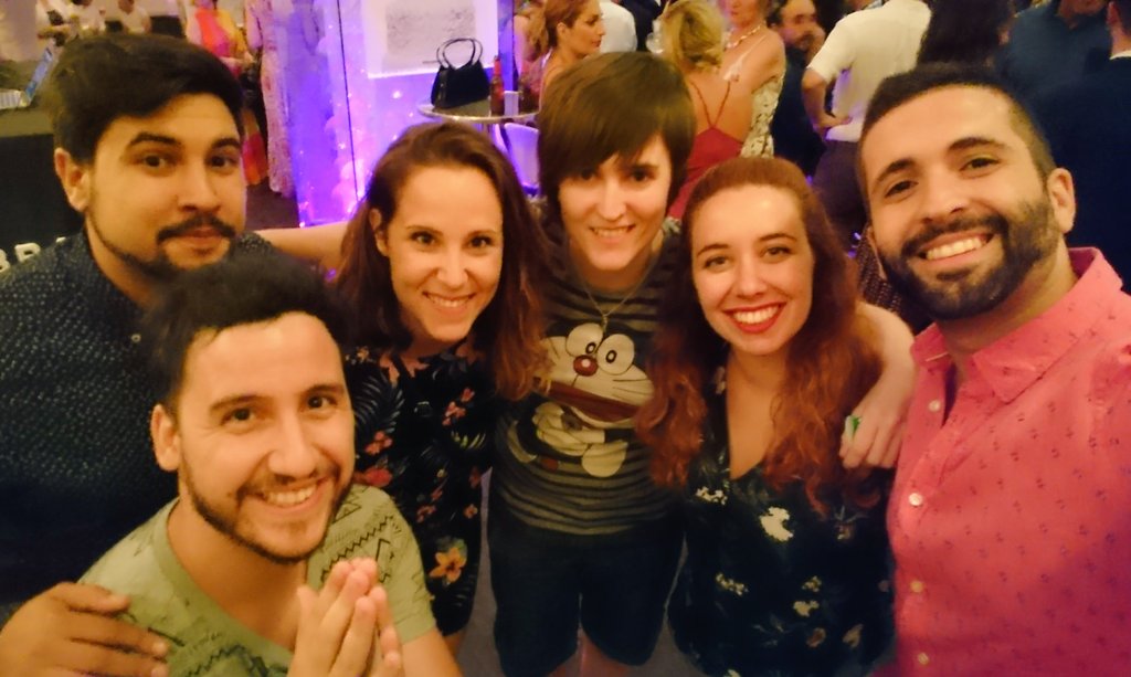 Keunam_'s tweet photo. Con gente bonica en el preestreno de #AbracadabraLaPelicula 😄 🎥 https://t.co/dyBpVoQjgA