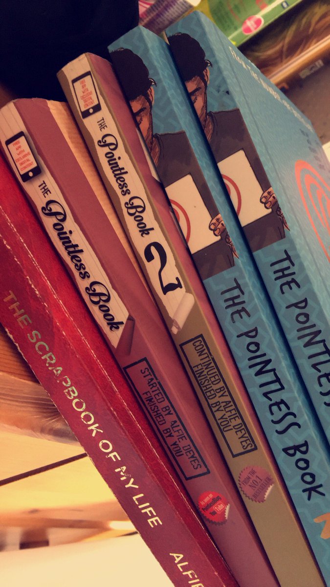 Daisyyyyxo_'s tweet photo. I think I might have too many #pointlessblog books๐๐โค๏ธ2 signed copy's of #Thepointlessbook3 #alfieDeyes @PBMerch @PointlessBlog https://t.co/BhQXJ1zQ4v