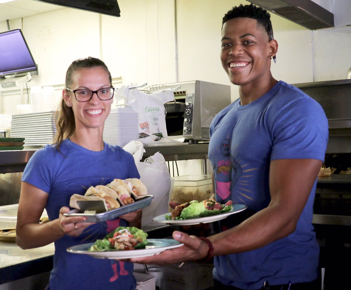 you know its gonna be a good #tacotuesday when it looks like this 😍🌮  | #eatgreenlemon #tacodiet #whatsummerbod