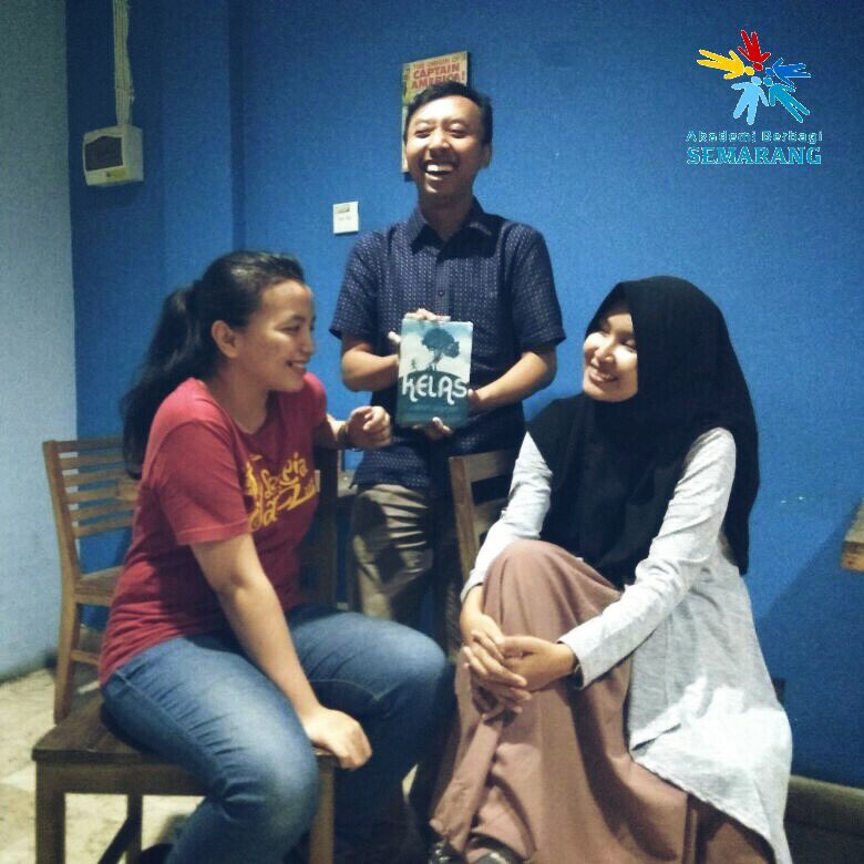 akademiberbagi's tweet photo. Terima kasih atas kerja baktinya, @dearatihD. Selamat bertugas dengan bahagia, @zaharadeaa & wakepsek @AkberSMG, @aanmalik. #infoAkber https://t.co/X9y2J4AwZc