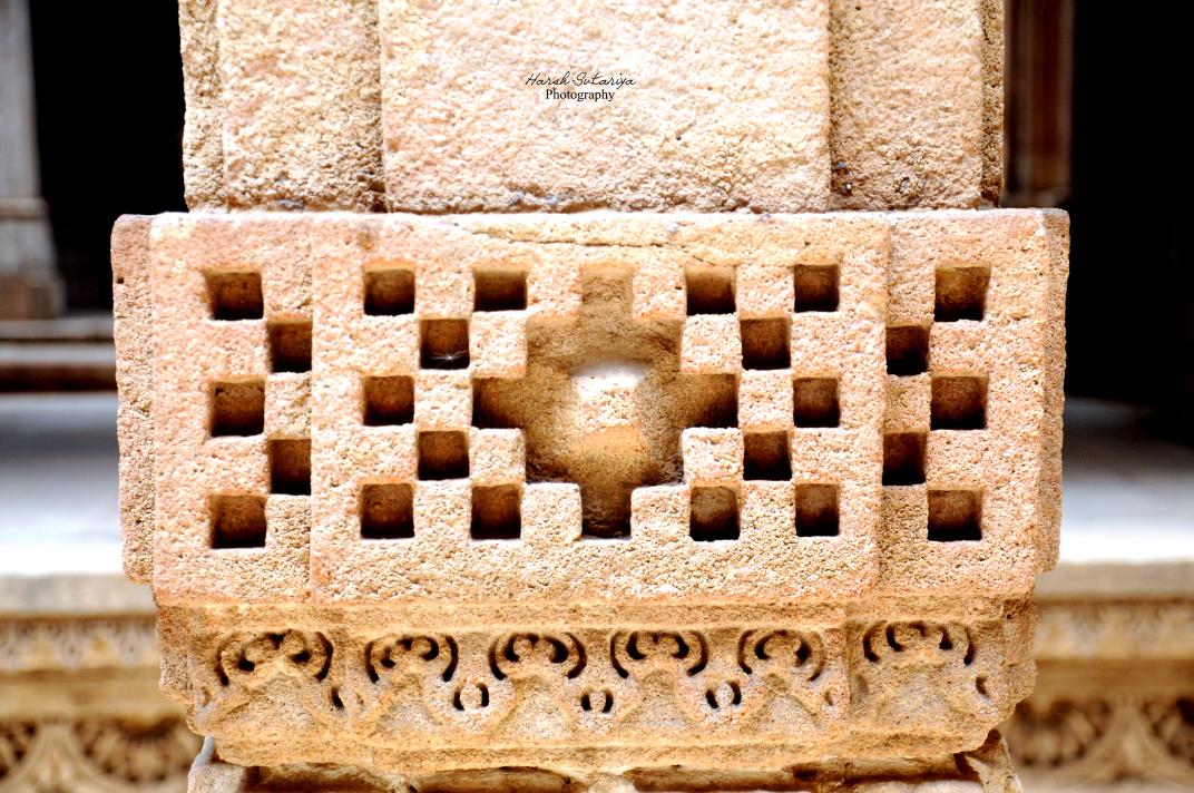 HarshSutariya9's tweet photo. #BEAUTIFUL #beauty #of #adalaj #stepwell #adalajvav #heritage #heritagemw #ahmdebad #AhmedabadRains https://t.co/7N2Q9BFQeu