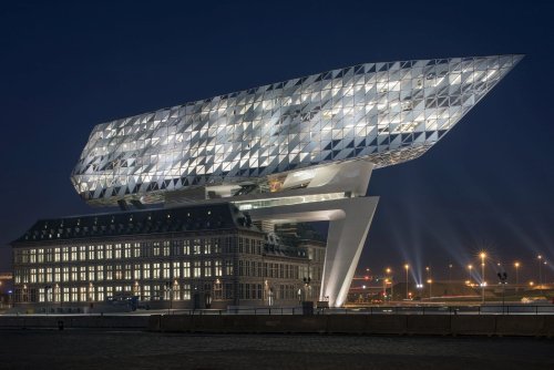LED4Home's tweet photo. https://t.co/2eg7xM30jd Antwerp Havenhuis brings nautical sparkle with Tridonic and Multiline LED products #LED #LED4Home #Lighting #Bulb https://t.co/iyrFqijgSn