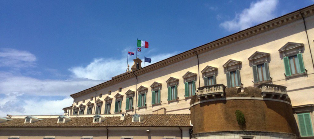 BUKAiSu's tweet photo. Serbian and Italian flag #togetherforbetterfuture https://t.co/wIXUxDKkhp