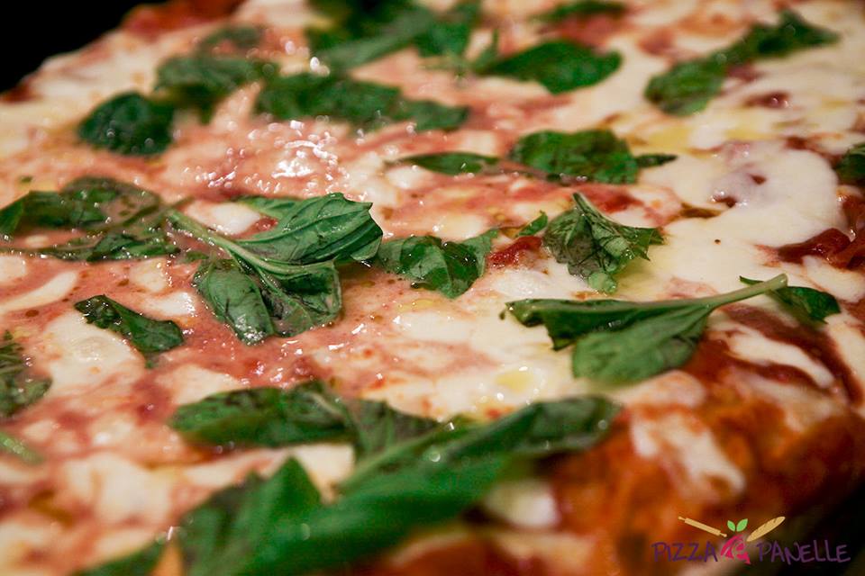 QuidCreative's tweet photo. Eat Play Enjoy!Have fun with your #pizza box,different #games to do with your #friends! A very #creative #idea! Well done @pizzaepanelle https://t.co/ShDxXEUfV4