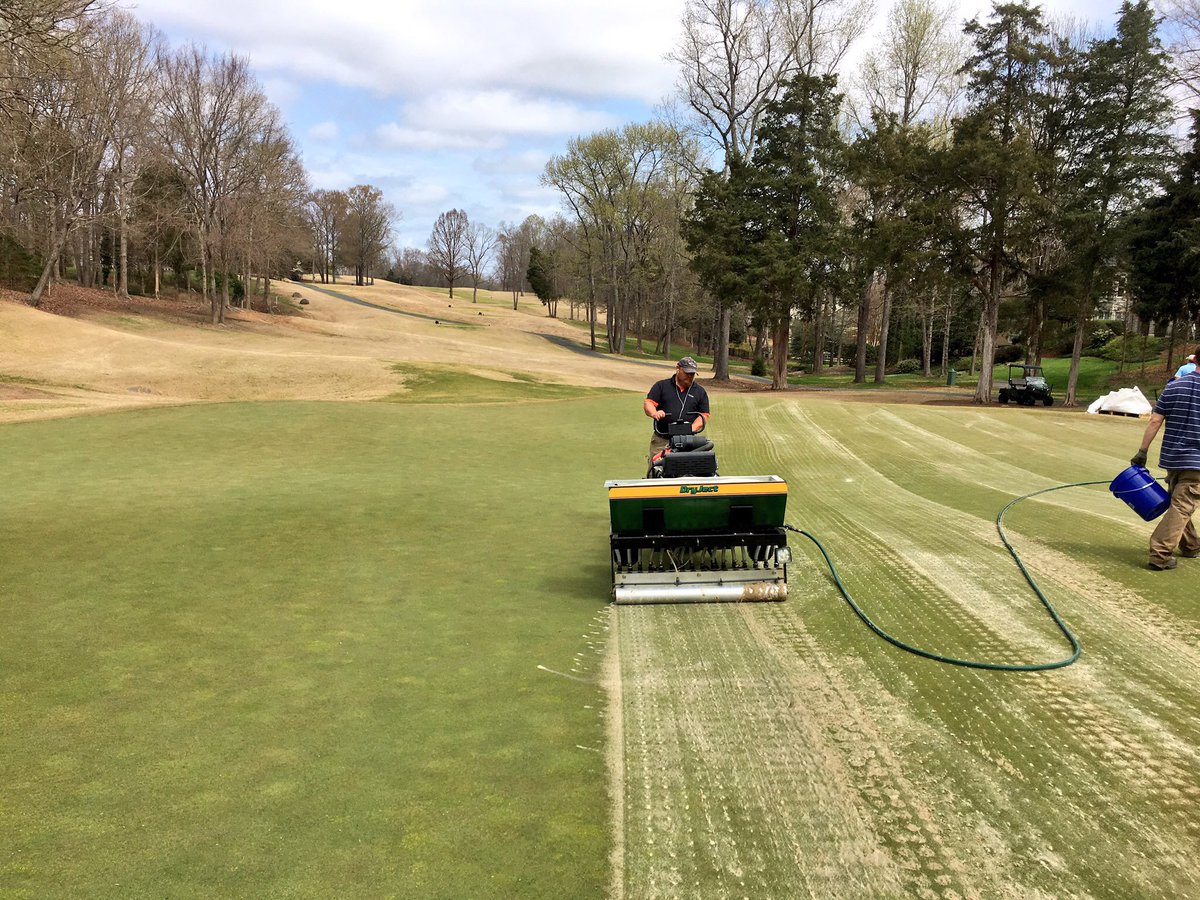 Turf_Dynamics's tweet photo. The #DryJect one-step aeration service leaves the surface free of plugs; itβs clean, smooth and ready to play. ποΈ#DryJectDifference https://t.co/LXCaePSQdp