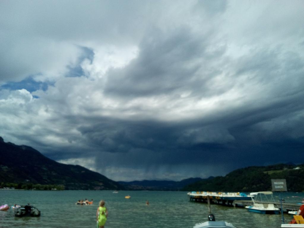 RockMomSPN's tweet photo. Pics of the day #DifferentWeather 🌞🌩🌬
#Trentino #Italy https://t.co/AbOWJm7lVz