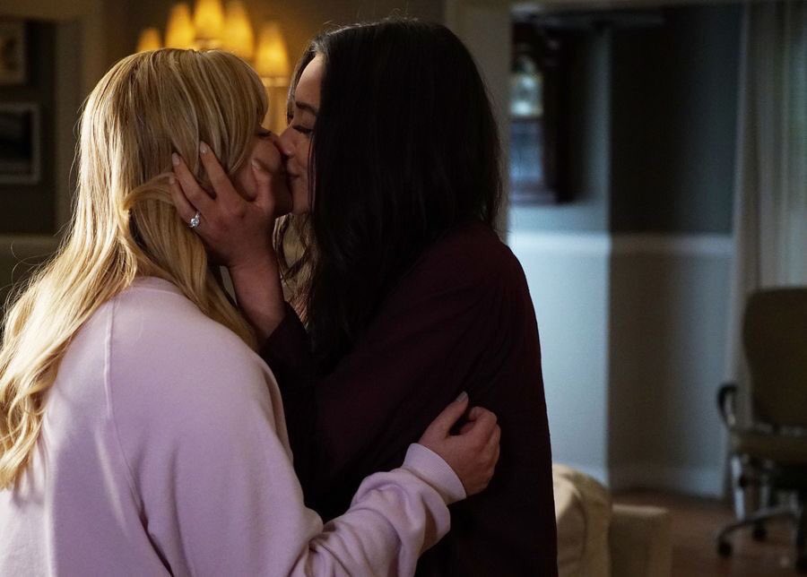 sof_emison's tweet image. BABES ! 
#emison #PrettyLittleLiars #emisonspinoff