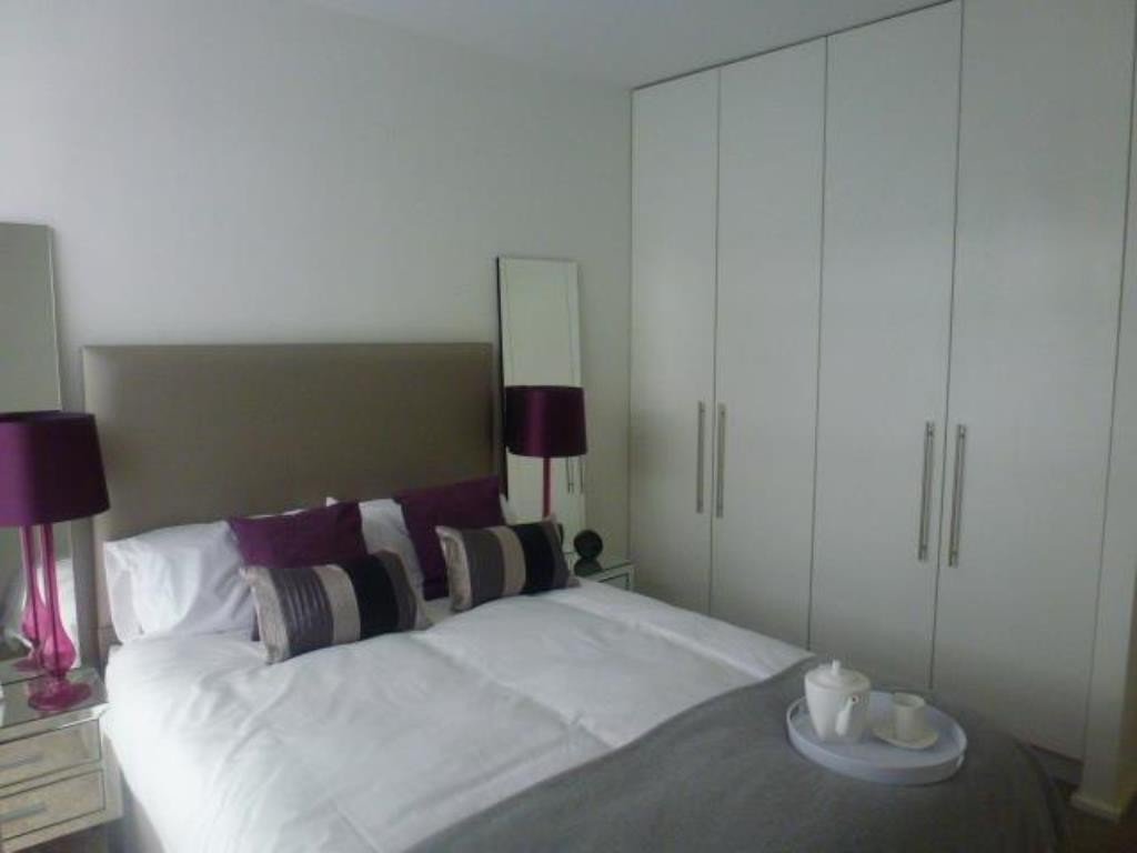 FHPLiving's tweet photo. Stunning 1-bed in #NottinghamOne with large balcony & furnished! Available 2nd October 2017, ONLY £750pcm!!
*Photos are of show apartment* https://t.co/TWyvUAwOau