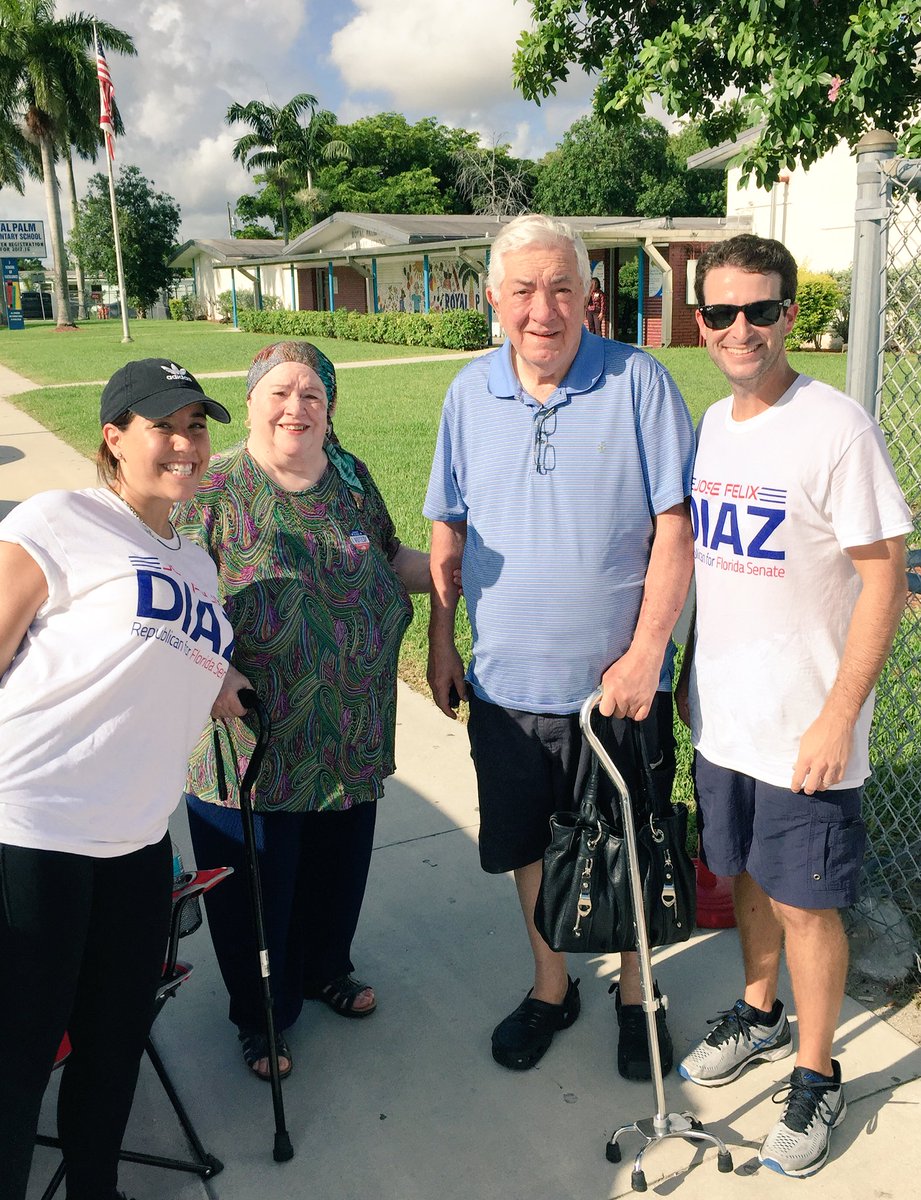 diazleyva's tweet photo. These #seniors braved the scorching heat in #Westchester today to vote for their next Senator @josefelixdiaz Much appreciated! #SD40 #Sayfie https://t.co/eA7hAmLwHk