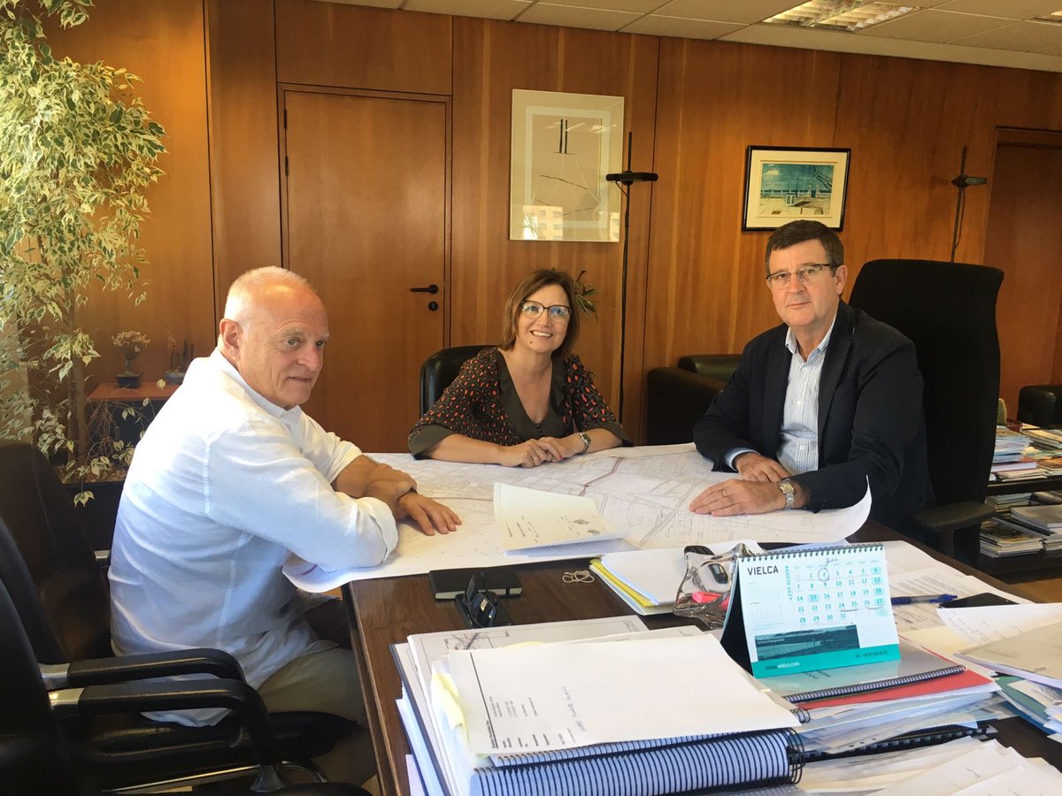 Ajunt_Benicarlo's tweet photo. La Demarcació de Carreteres de l'Estat es compromet a pavimentar la #340a abans de la cessió. https://t.co/4T5Pw7RpFQ #MilloraBenicarló https://t.co/x4S0VN4aM8