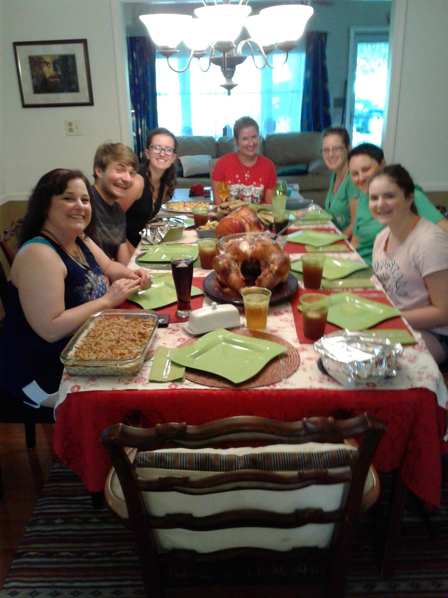 jgree8's tweet photo. Merry #ChristmasInJuly!!!
#readingwithGrace https://t.co/dIIAfFznP4