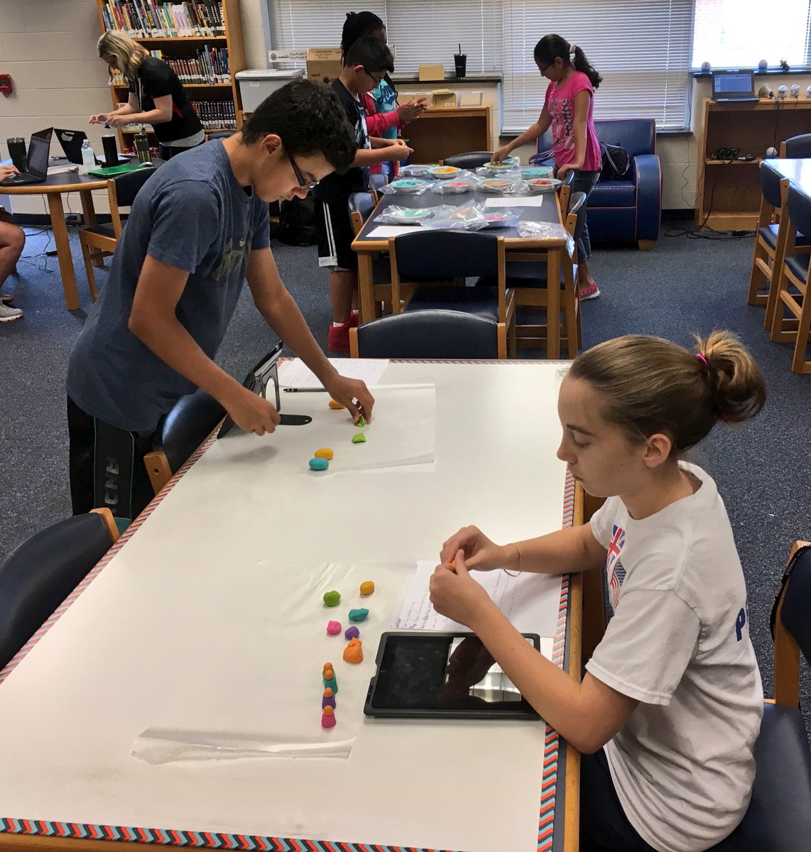 KMeyering's tweet photo. Planning out & creating for our stop motion videos at our student animation camp! #fcstweets https://t.co/UAjOxBFGbj