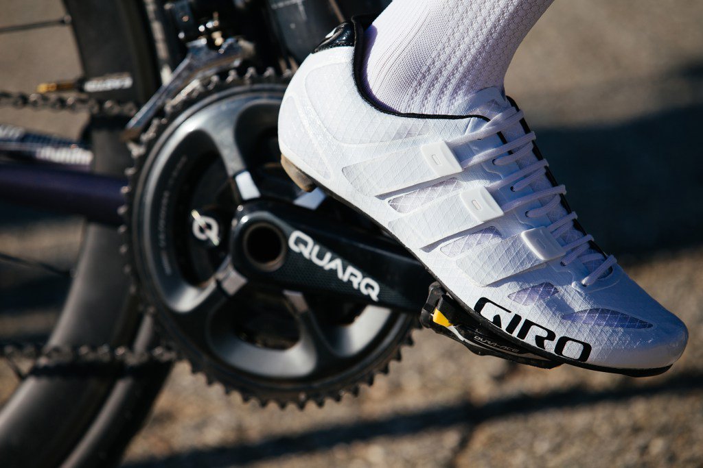 GiroCyclingUK's tweet photo. When every gram matters. The Prolight Techlace. #GiroCycling #ProlightTechlace https://t.co/b5fBa6NGuY
