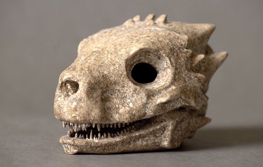 GameOfThrones's tweet image. “Powerful but not invincible.”
Want a closer look at the dragon skulls from #GameofThrones? See them here: itsh.bo/2vXKQzT #GoTS7