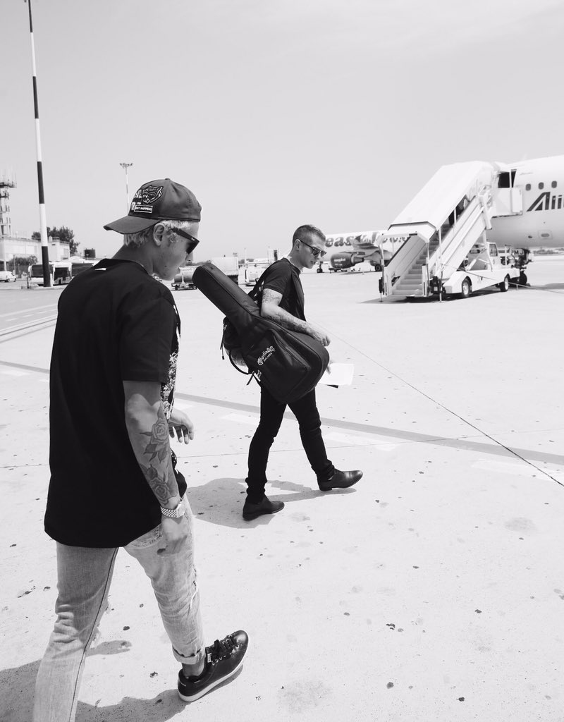 fedefederossi's tweet photo. stasera siamo nell'ultima puntata del Wind Summer festival su Canale 5 !!🔥 e a Modena a cantare al Radio Bruno Estate ..Nella nostra città����🏼 https://t.co/3cLZUQYjYa