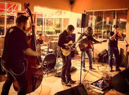 HELLGRASS's tweet photo. Stage 
#show #playing https://t.co/iufrChjDsJ