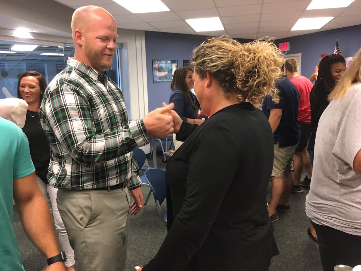 Moore8grade tweet media