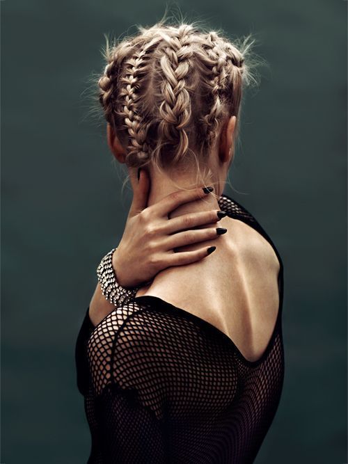 FashTales's tweet photo. Cornrows? Hell yes.
https://t.co/MJwlz2KS70 https://t.co/7gxYxVdNim