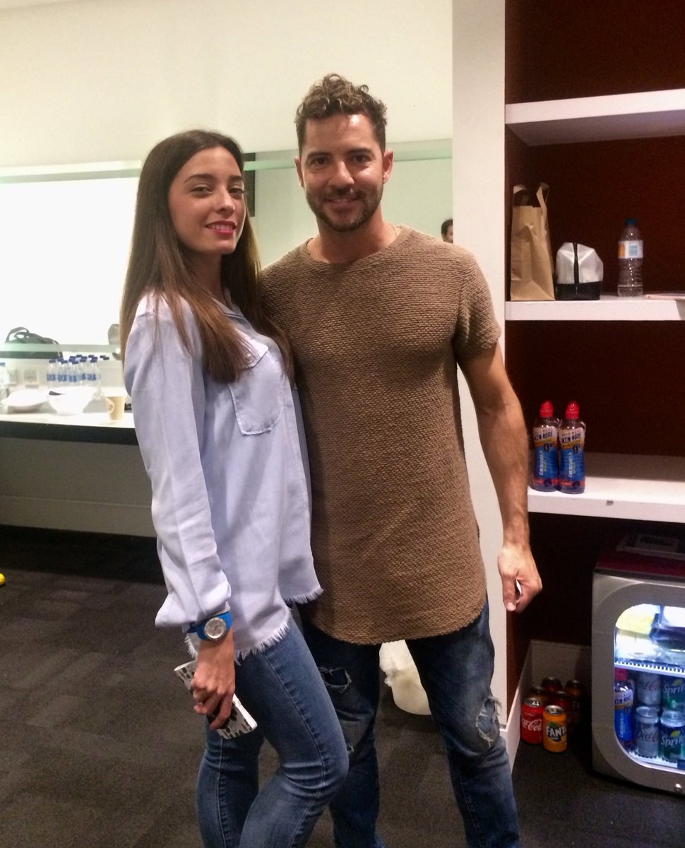 JuditSC's tweet photo. Hoy en @ExtraRadiouk entrevista con @davidbisbal, también os hablaré del @SpanishWomenNet y mucho más! 6pm#Historiasenespañol @ExtraMediauk https://t.co/2B0YByMxQN