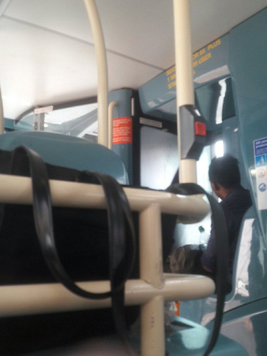 Allthebus's tweet photo. 157 to crystal palace https://t.co/xlB2QFEqPX