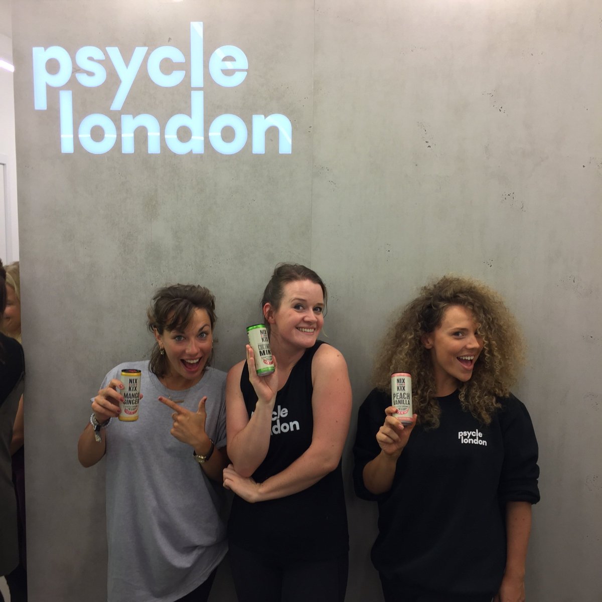 NixandKix's tweet photo. Last night at the @psyclelondon launch of their new location in Shoreditch... so many fit people there including the staff! Looking good 👍 https://t.co/qotr5lpAjV