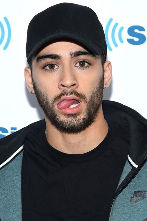 sweetfanone's tweet photo. #MTVHottest ZAYN https://t.co/kbsu9r9qSB