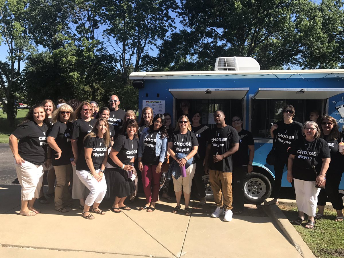 DrHeatherPierce's tweet photo. Enjoying @Plainfieldfrog 🍧!  We pledge to give our best everyday! Thank you @chrisyfraz ! #wearewayne https://t.co/wS34nwnNEC