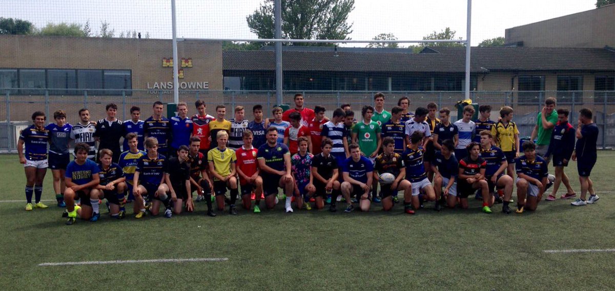 Great day at our language camps, as our camp goers meet Leinster Rugby Acadamy players <a href="/JackAungier3/">Jack Aungier</a> &amp; Hugh O'Sullivan 🏉 #FromTheGroundUp