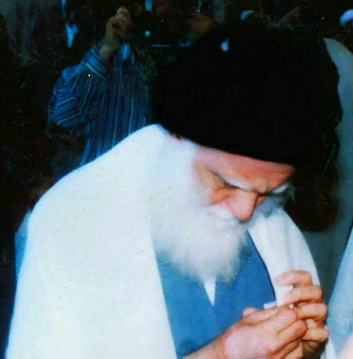 يامرجعي اليك مرجعي