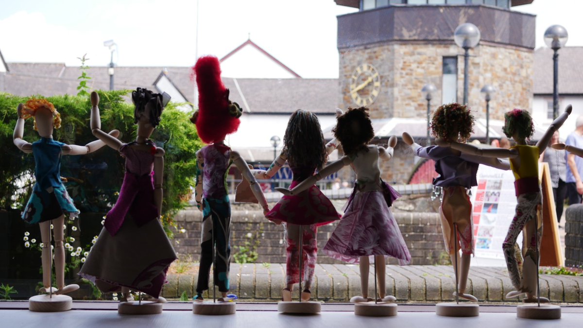 HarfatPeople's tweet photo. Workshop number three is well underway! #harfatlittlepeople #puppet #workshop https://t.co/XOROClNHoV